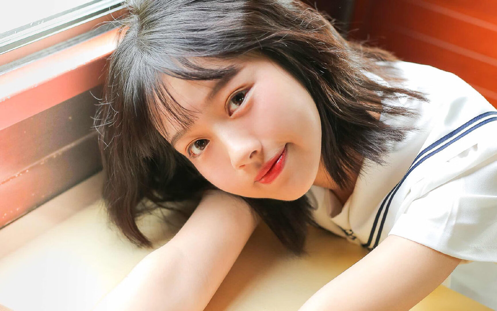 KAIYUN 中国大陆-狼队中场内维斯前场追球拼抢，展现出色拼搏态度，狼队 内维斯