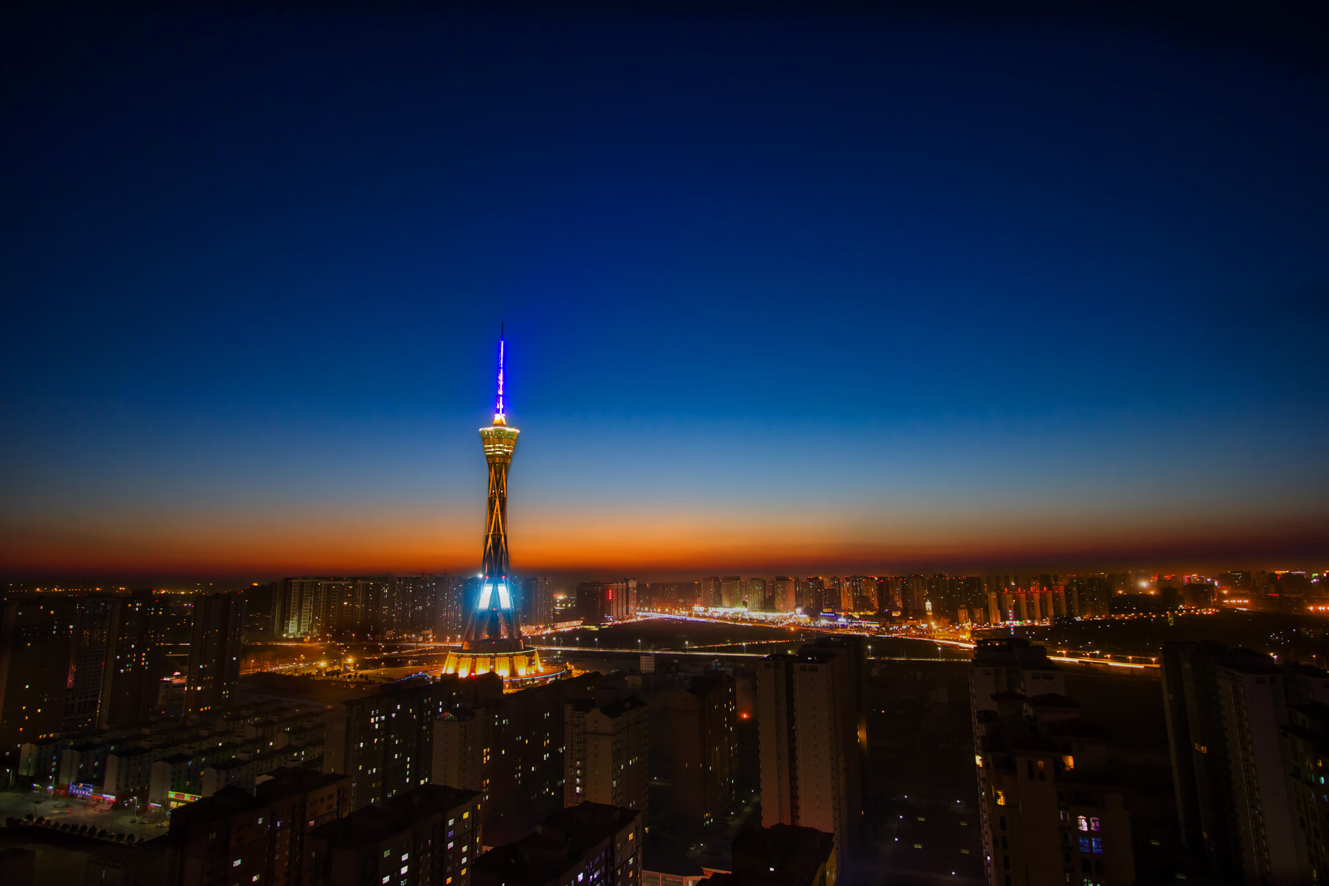 开云中国-“尼古拉斯·桑特基的防守与进攻兼备，为阿根廷美洲狮队带来致命威胁”