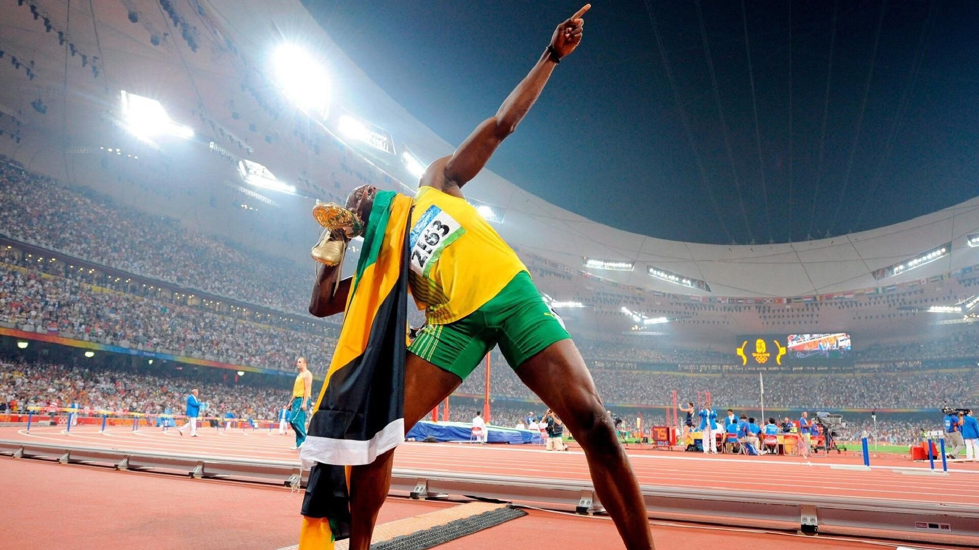 太阳老板宣布五年内冲冠计划，招募专家组打造强队，太阳老板是谁